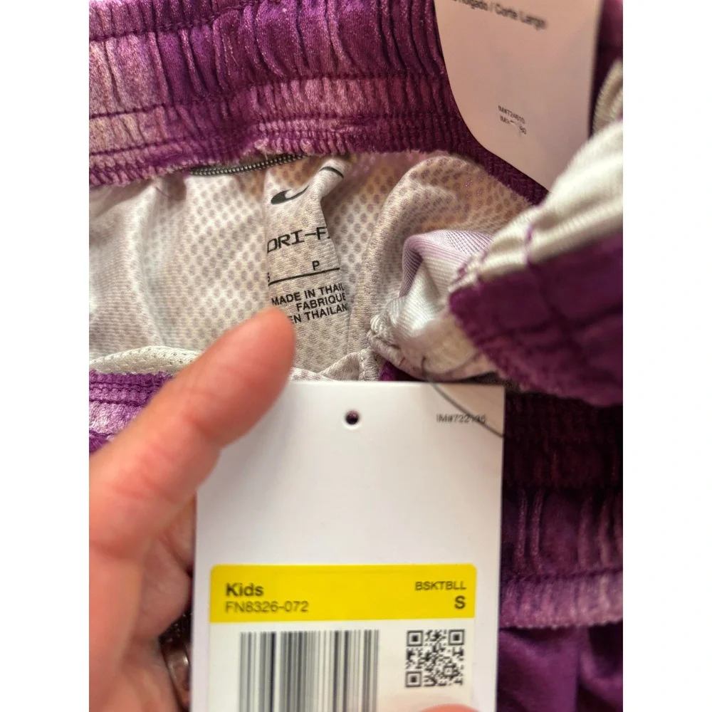 Nike Boy's Dri-FIT Basketball Shorts Purple‎ Tie Dye Loose Fit Size Small